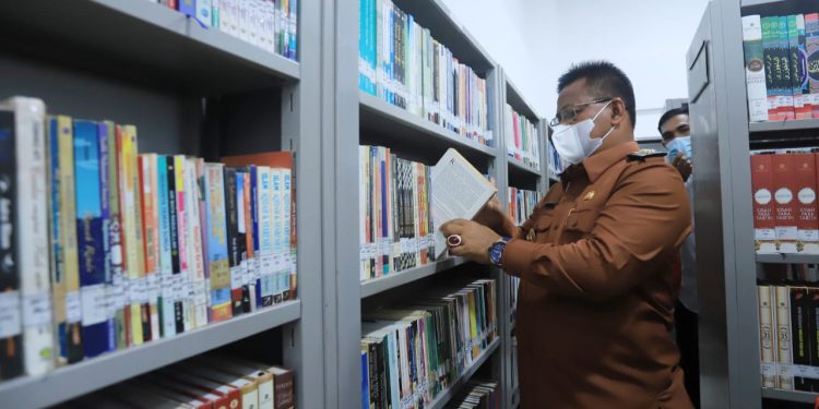 Aminullah Bangun Perpustakaan Modern untuk Cerdaskan Rakyat