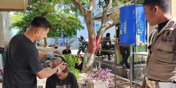 Langgar Trantibum, Enam Orang PMKS  Diamankan Satpol PP-WH Banda Aceh