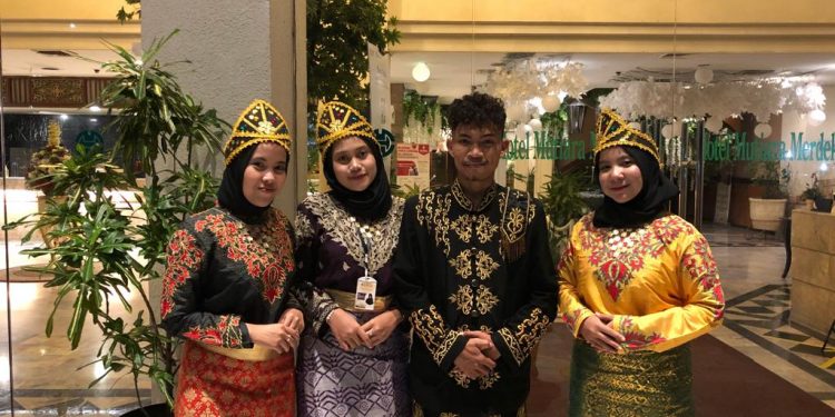 Empat Mahasiswa Ini Wakili Aceh pada Konferensi Nasional di Riau