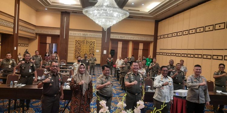 PENYUSUNAN RANCANGAN PERMENDAGRI TENTANG SOP SATPOL PP DAN KODE ETIK POL PP