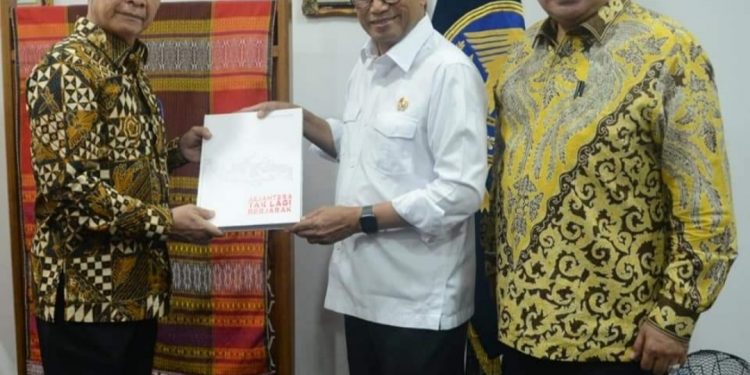 Pj Gubernur Aceh Temui Menhub Bahas Percepatan Pembangunan Transportasi di Aceh