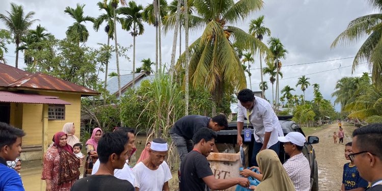 IMI Aceh Utara dan PBFI Lhokseumawe Beri Bantuan Korban Banjir