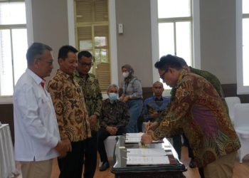 Pj Gubernur Aceh  menjadi Saksi Penandatanganan Kontrak Kerja Sama Migas WK ONWA-Meulaboh dan OSWA-Singkil