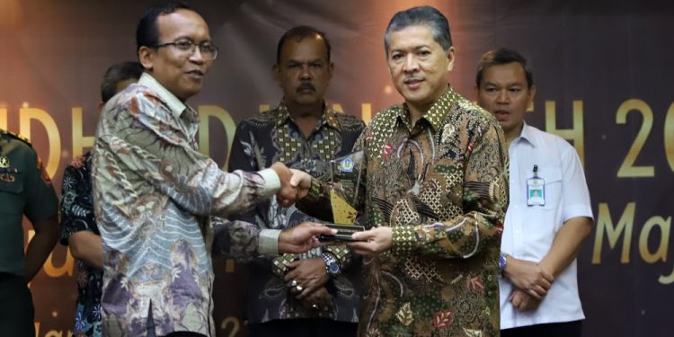 USK Terima Penghargaan dari DJKN Aceh