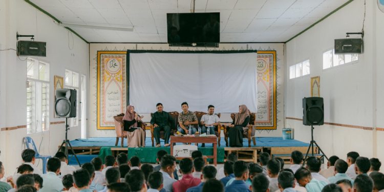 Dakwah Melalui Film, Aceh Bergerak Gelar Road Show Film di Sekolah dan Ponpes