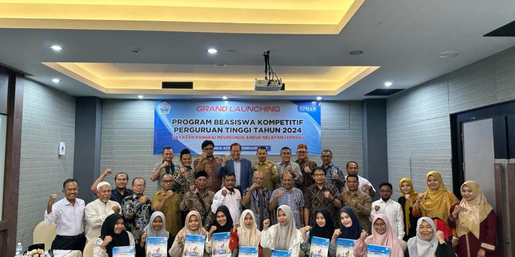 YPMAN Panglima Laot Aceh Beri Beasiswa Kompetitif untuk 36 Mahasiswa