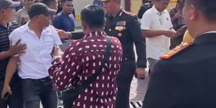 Wartawan Aceh Timur Bentrok Hingga Saling Dorong, Ini Penyebabnya