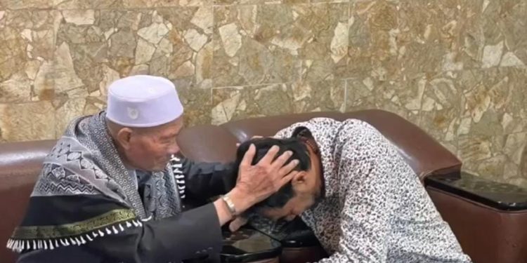 Restu dan Doa Abu Kuta Krueng untuk Mualem