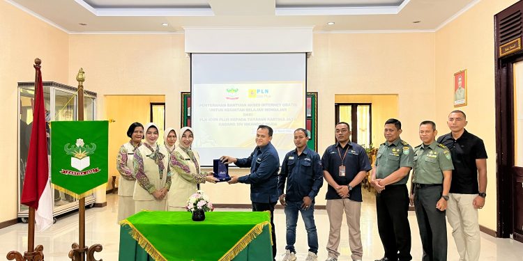PT PLN ICON PLUS Kantor Perwakilan Aceh Berikan Bantuan Internet Gratis