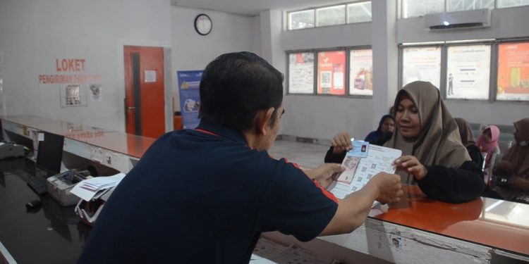 POS Indonesia Tuntaskan Penyaluran Bansos PKH Tahap Satu di Aceh