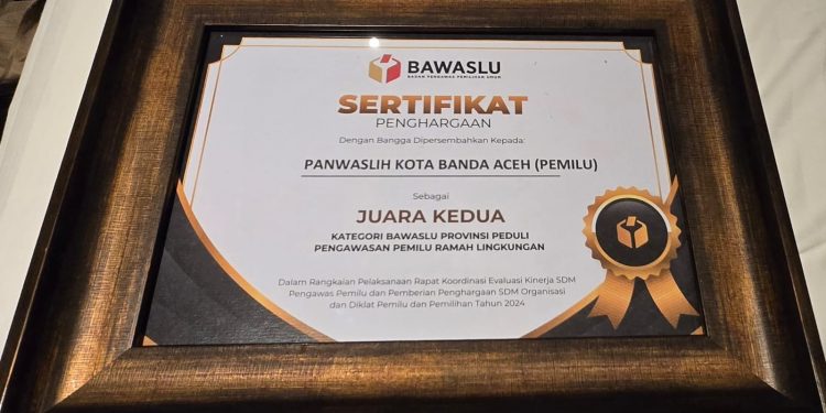 Bawaslu Banda Aceh Raih Penghargaan Pengawasan Pemilu Ramah Lingkungan