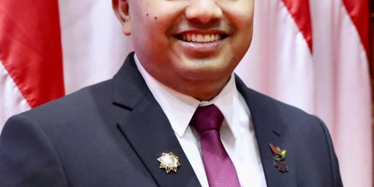 Private: Mualem Periksa Kesehatan di Singapura, Ini Penjelasan Ampon Man