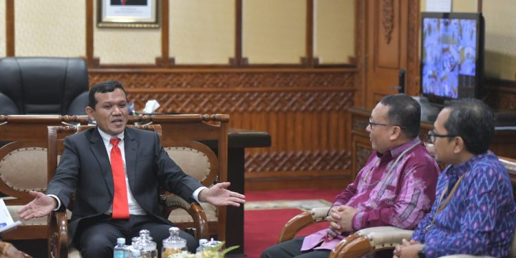 Wagub Fadhlullah Ajak BI Bersinergi Kembangkan UMKM Aceh
