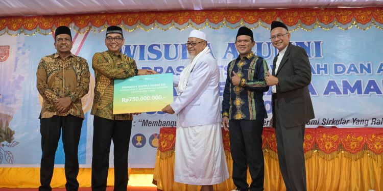 Wagub Fadhlullah Hadiri Wisuda Dayah Jeumala Amal, Dorong Santri Menjadi Pemimpin dan Kenang Masa-masa Menjadi Santri