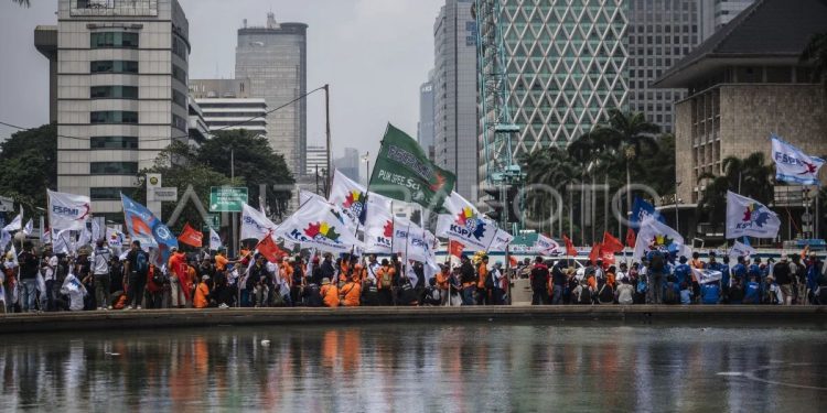 Kemnaker Akan Tinjut Arahan Presiden Terkait Isu Outsourcing