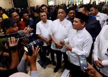 Wagub Fadhlullah Tanggapi Aksi Unjuk Rasa Nakes RSUDZA: Semua Tuntutan Akan Diproses Sesuai Regulasi