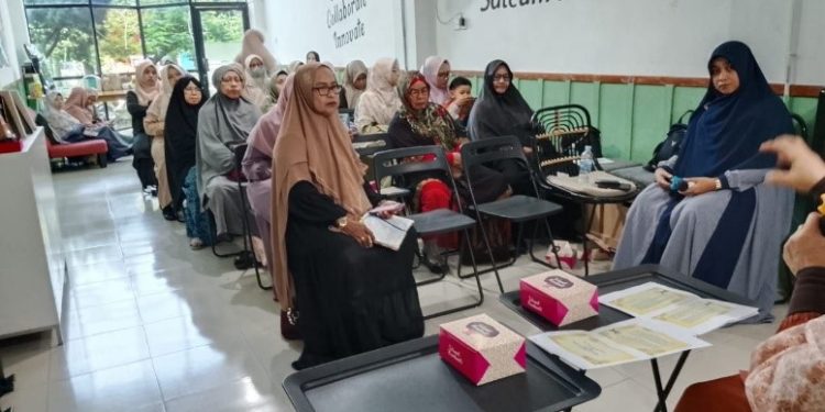 Ibu Rumah Tangga Siaga Bencana: Menguatkan Peran Perempuan dalam Menjaga Keselamatan Keluarga dari Ancaman Gempa dan Tsunami
