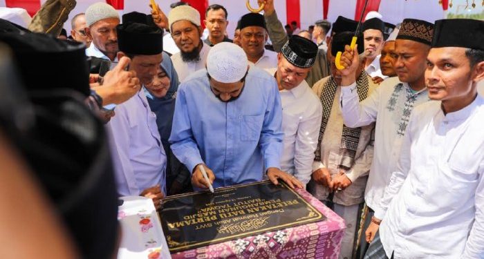 Gubernur Aceh Letakkan Batu Pertama Masjid Baitut Taqwa di Aceh Utara