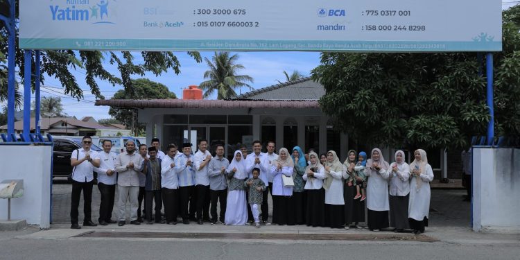 Penuh Haru, Wakil Wali Kota Antar Langsung Anak Yatim ke Yayasan