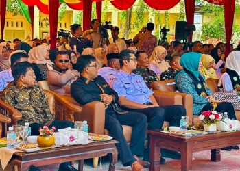 Kak Na Mualem Dampingi Wamen Isyana dalam Peresmian SMA 10 Fajar Harapan Jadi SMA Unggul Garuda Transformasi