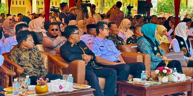 Kak Na Mualem Dampingi Wamen Isyana dalam Peresmian SMA 10 Fajar Harapan Jadi SMA Unggul Garuda Transformasi