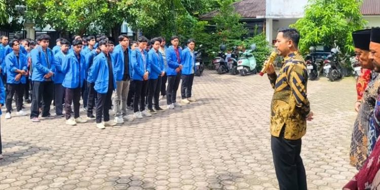 Plt. Camat Lueng Bata Ajak Mahasiswa KPM Ciptakan Program yang Kreatif Sesuai Kebutuhan Masyarakat
