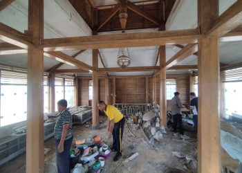 Hidupkan Kembali Warisan Sejarah Islam, Forkopimcam Gotong Royong di Mesjid Tuha Lueng Bata